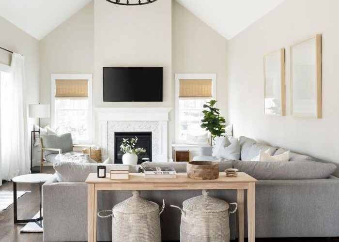 How to decorate a vaulted living room wall