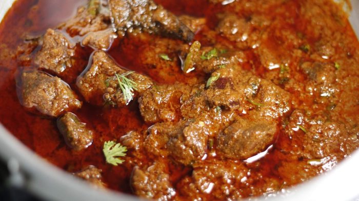 How to cook beef curry bengali style