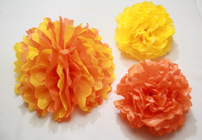 How to make a tissue ball decoration