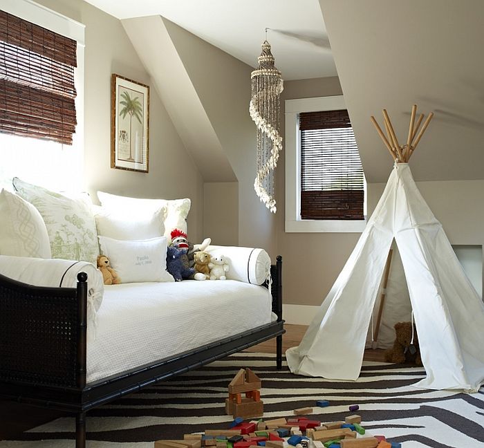 How to decorate a playroom/guest room