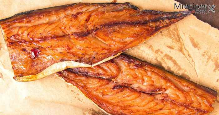 Smoked mackerel fillets peppered