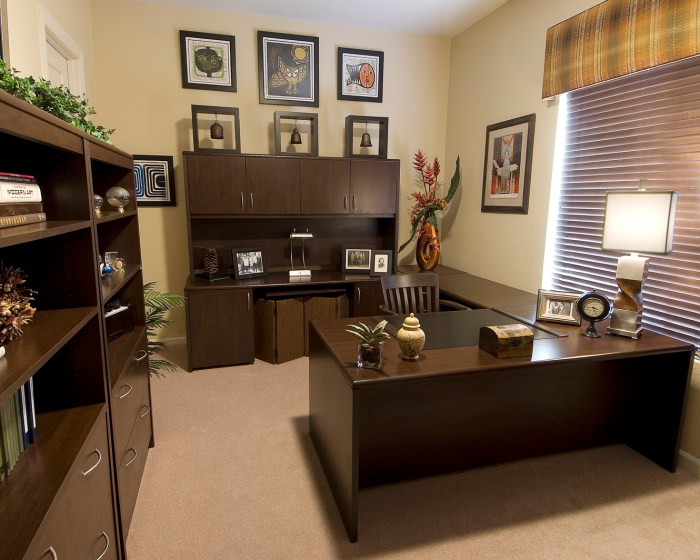 How to decorate your office at home